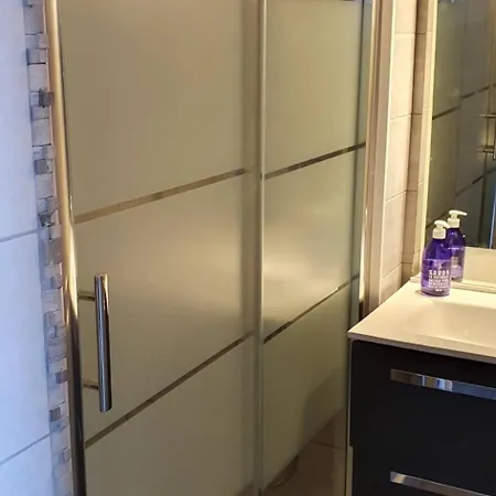 Renove En 2025 A La Marina 아파트 아그